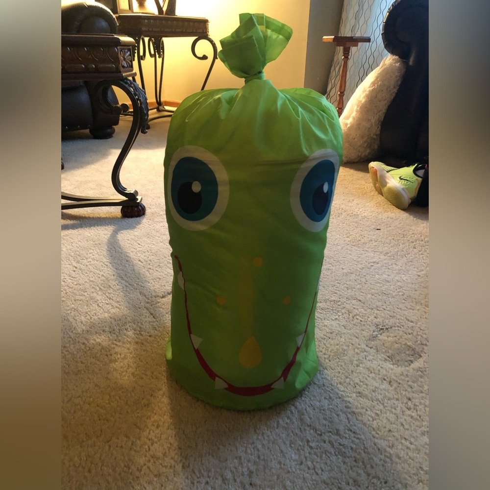 Melissa & Doug kids sleeping bag